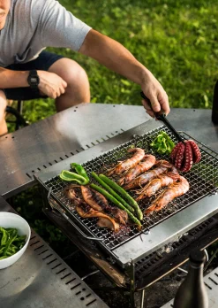 BBQ Tong Pitts
