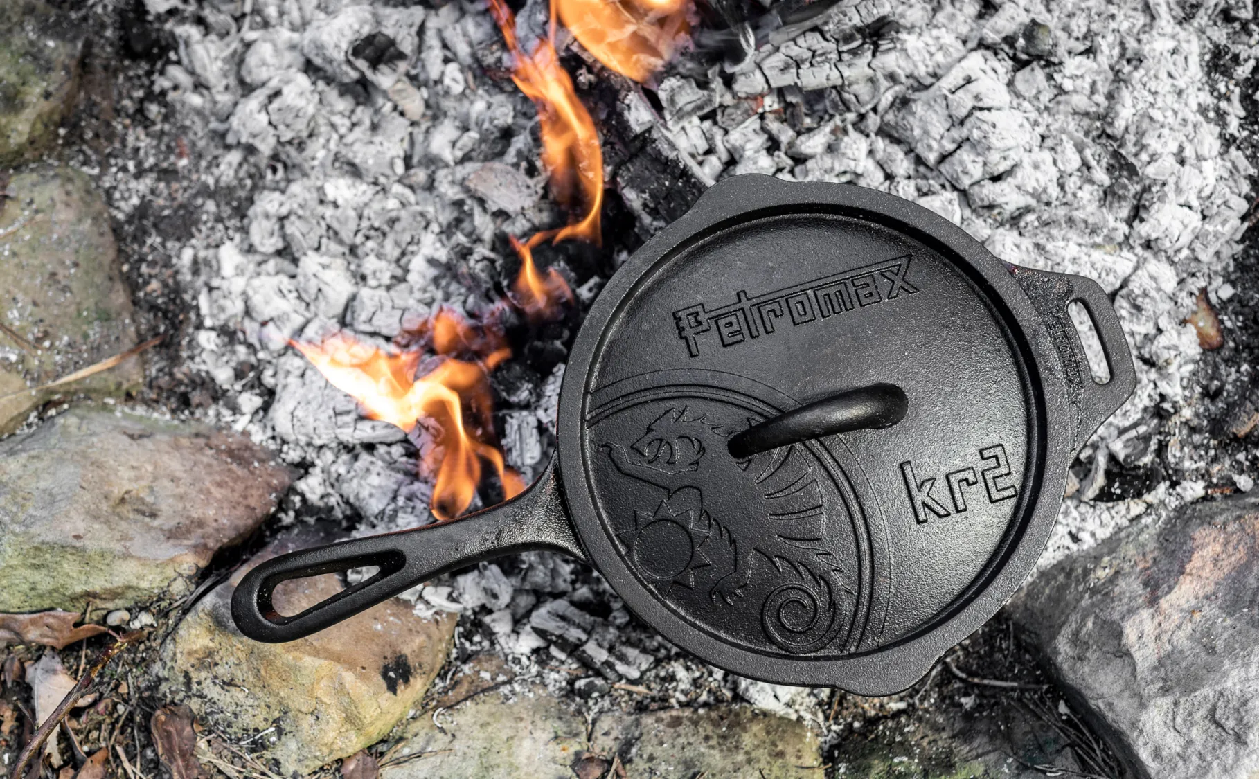 Cast-Iron Saucepan with Lid KR2