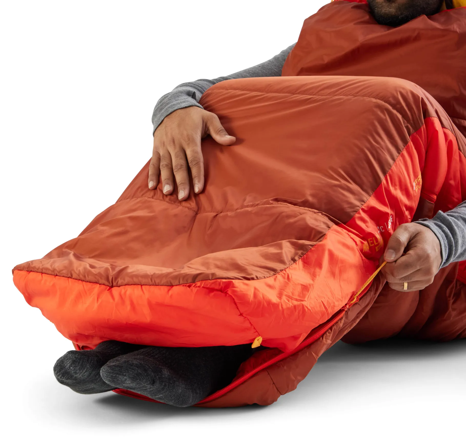 Hamelin Synthetic Sleeping Bag -1C/30F Long Fibersovepose