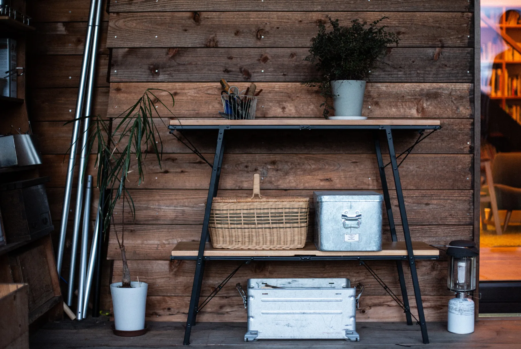 Single Action Rack